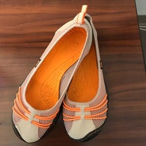 Comfy slide Jambi slide on like new